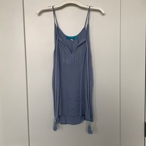 Flowy cute blue top.